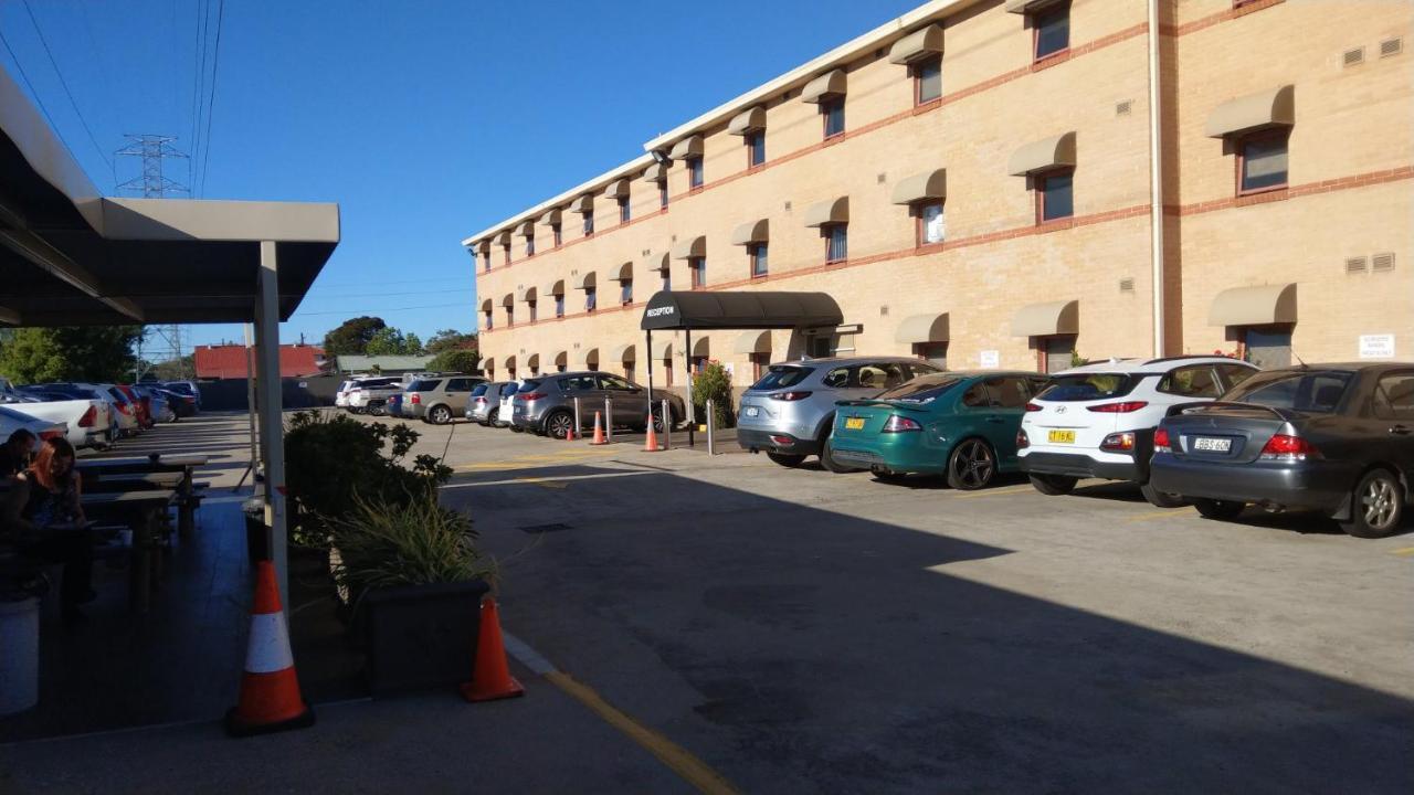 Arena Hotel Chullora Екстер'єр фото